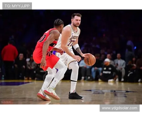 湖人大胜森林狼 东契奇艾顿闪耀八村缺陷显现